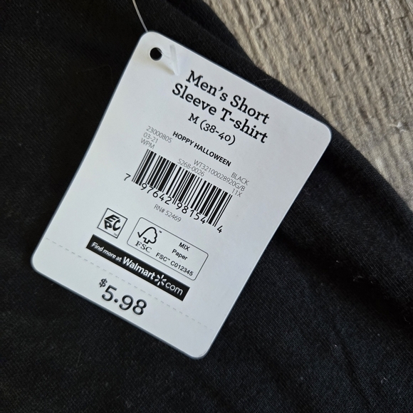 'Hoppy Halloween' Graphic T-Shirt in Black sz M (38-40) - Picture 4 of 7